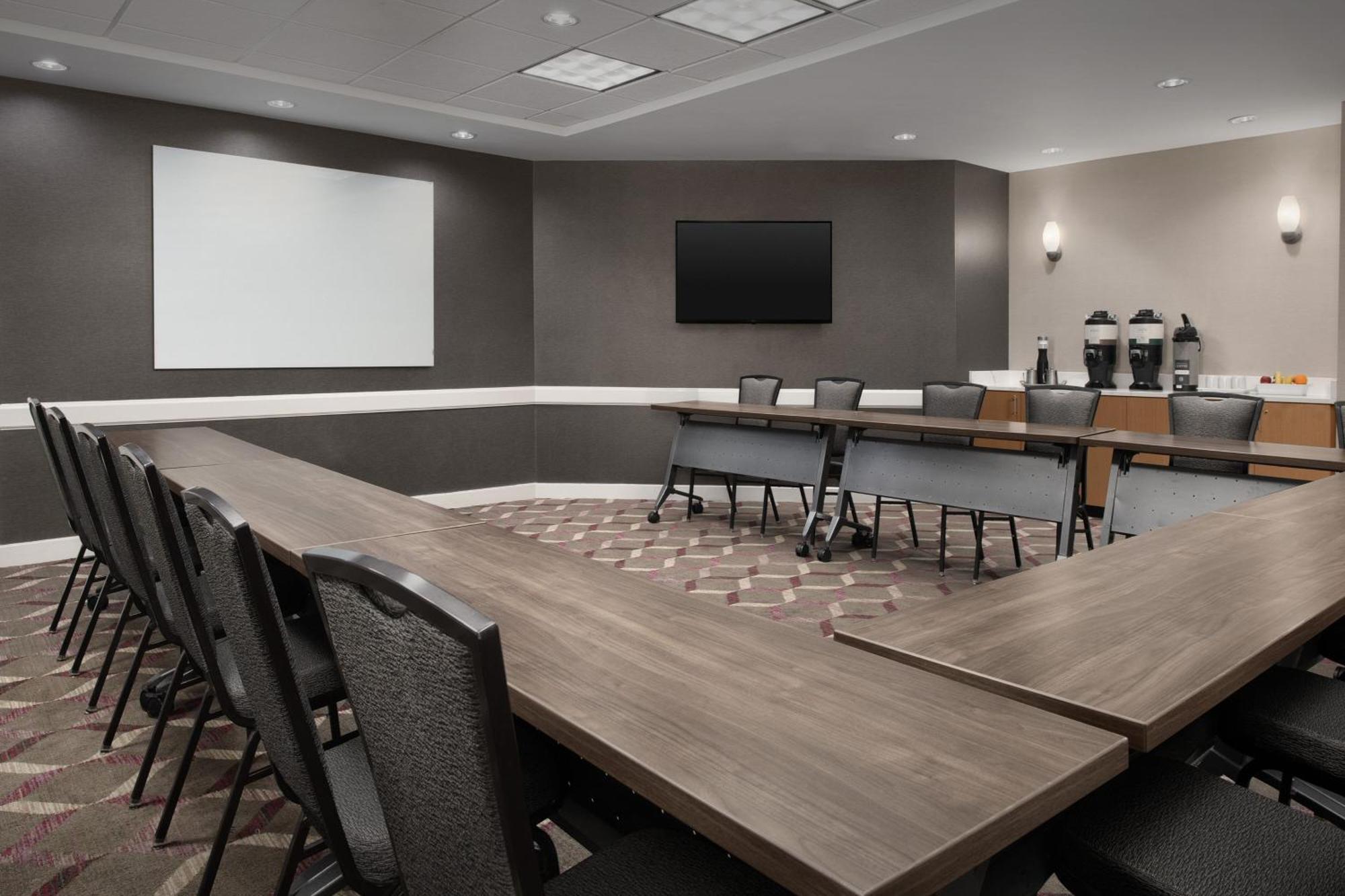 Residence Inn By Marriott Greensboro Airport מראה חיצוני תמונה