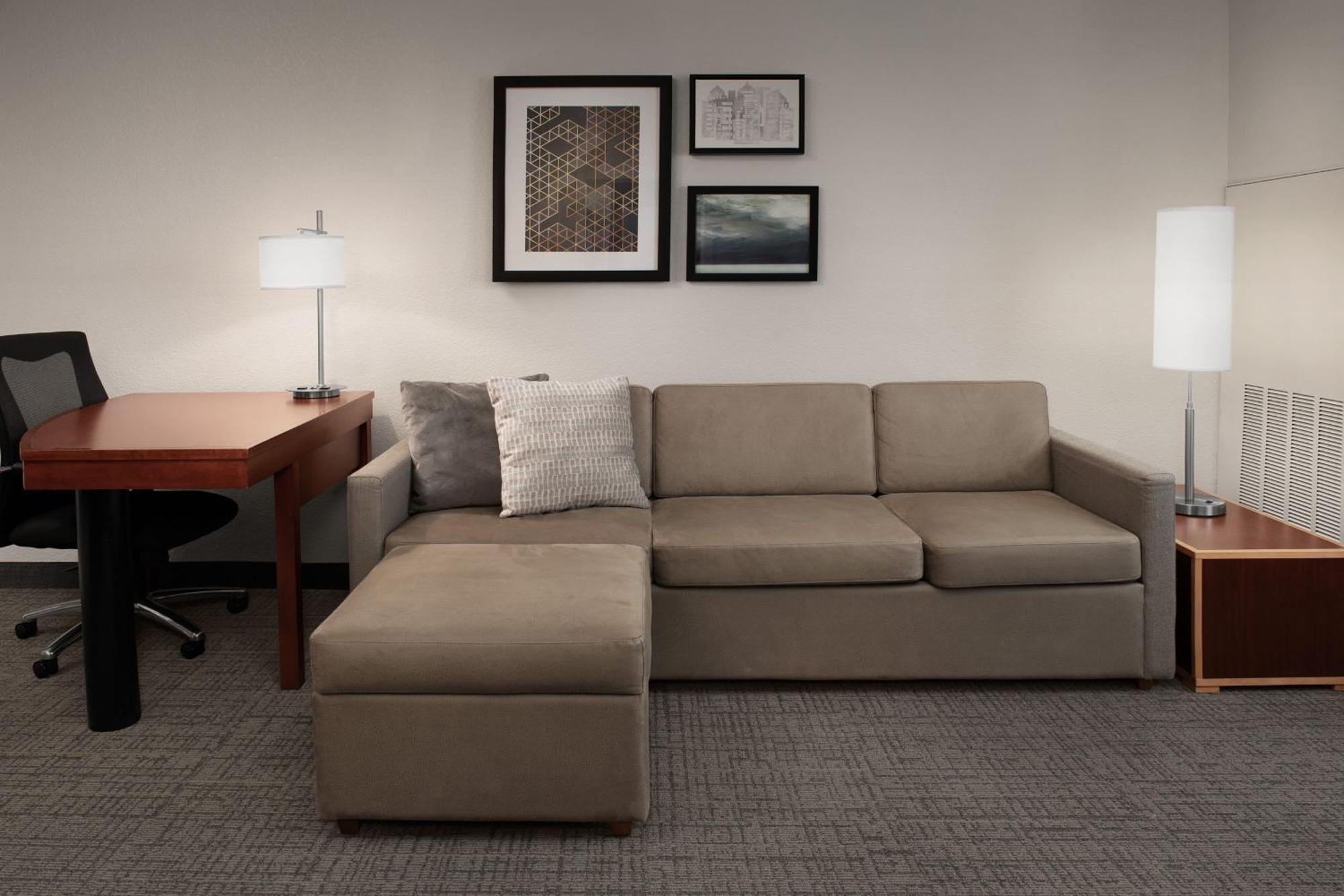 Residence Inn By Marriott Greensboro Airport מראה חיצוני תמונה