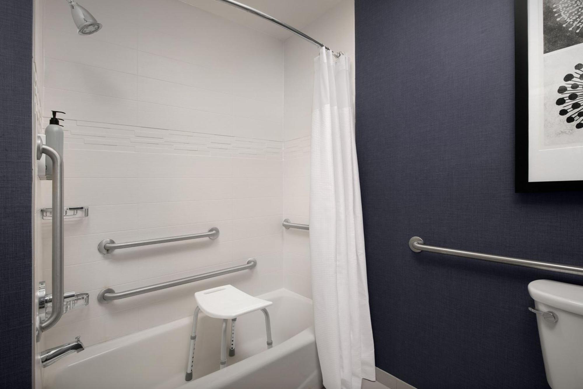 Residence Inn By Marriott Greensboro Airport מראה חיצוני תמונה