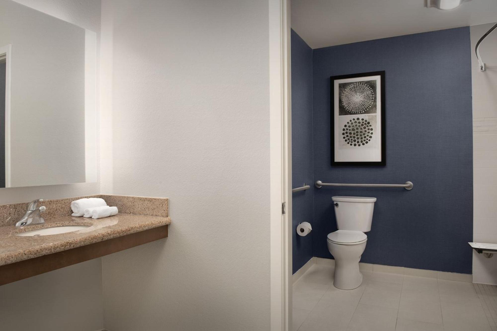 Residence Inn By Marriott Greensboro Airport מראה חיצוני תמונה