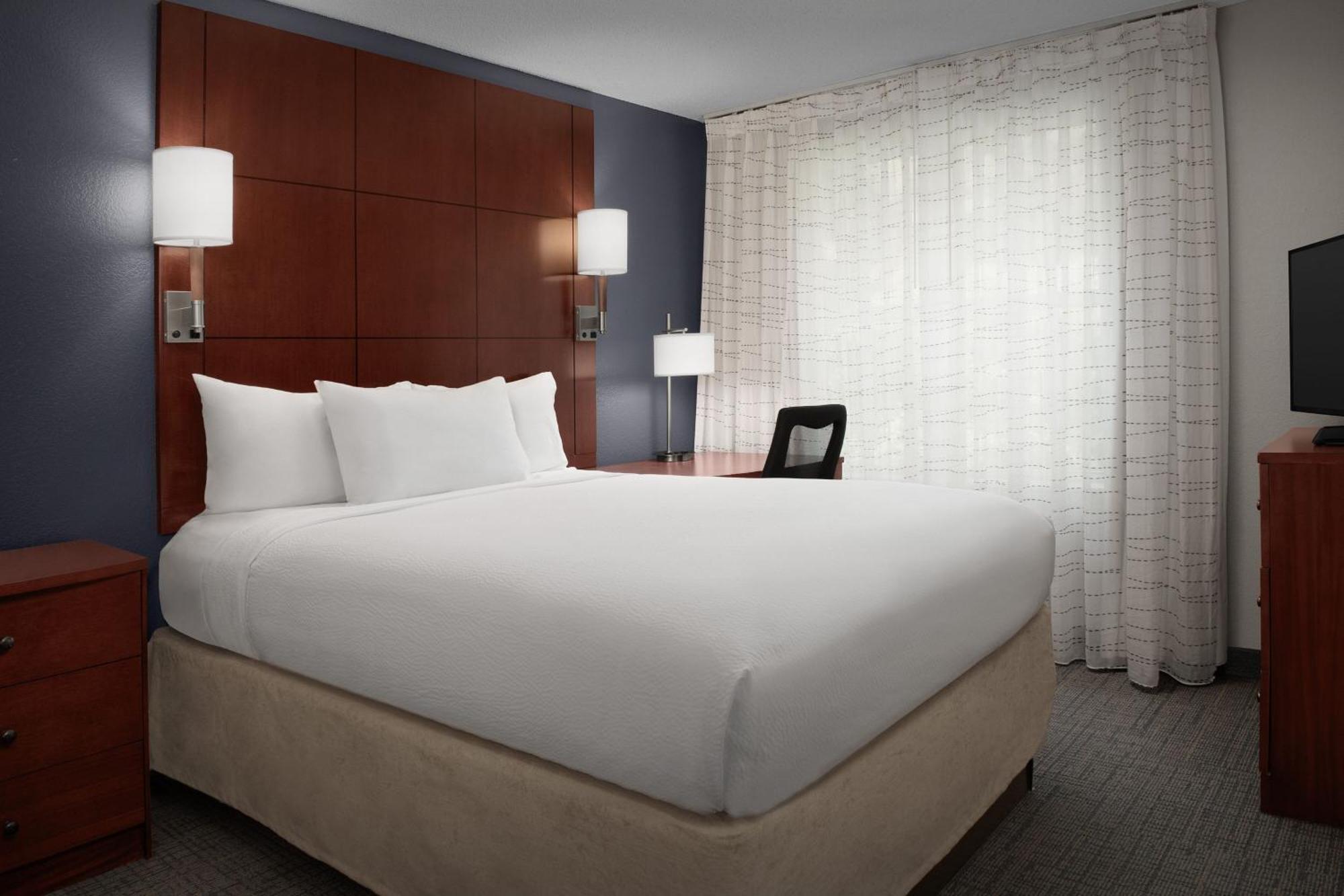 Residence Inn By Marriott Greensboro Airport מראה חיצוני תמונה